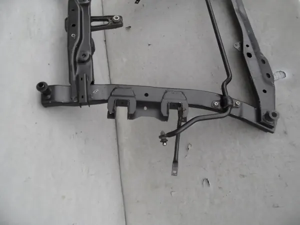 Berceau Moteur Avant Dacia Duster I OEM 544152124R image 2