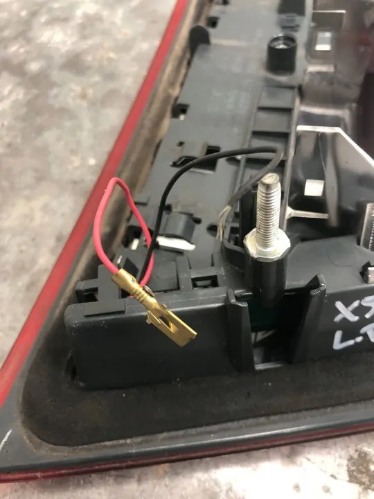 Luz trasera izquierda para BMW X5 E70 image 5