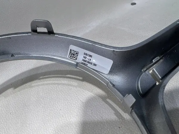 Mercedes C-Klasse W206 Frontstoßstangengrill OEM A2068884100 image 6