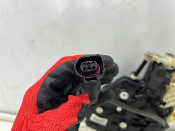 VW Caddy 3 III Türschloss Rechts Hinten 2010-2020 OEM image 4