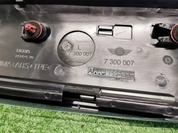 OEM 7300007 Couvre-poteau avant gauche pour MINI Cooper image 4