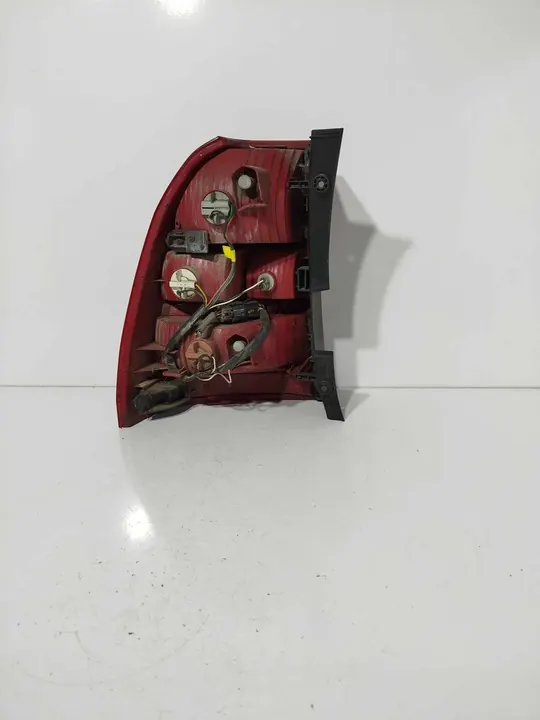 Lámpara Trasera Derecha Kia Sportage II 2005-2009 OEM 92402-1F011 image 3