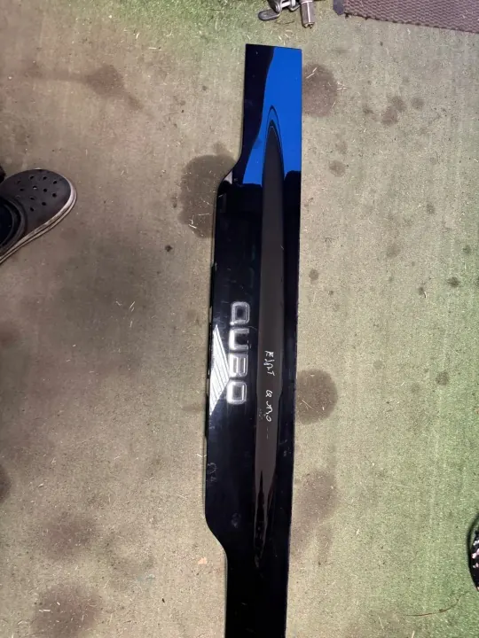 Fiat Qubo Lift achterklep trim OEM 735628023 image 2