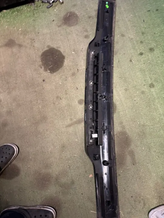 Fiat Qubo Lift achterklep trim OEM 735628023 image 3