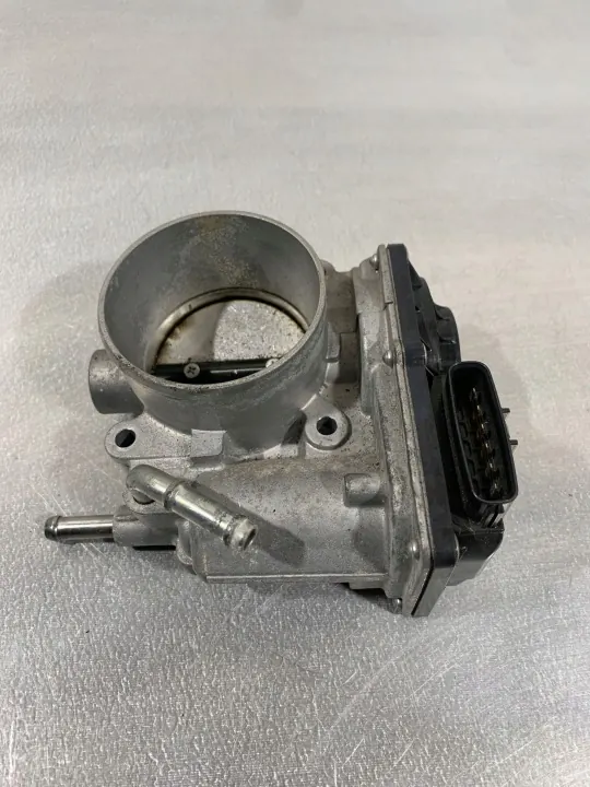 Corps de papillon électronique Subaru Outback OEM FBZ19228 image 6
