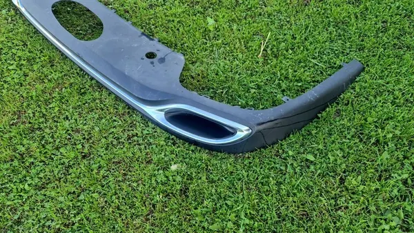 MERCEDES C KLASA W206 Spoiler de Parachoques Trasero A2068854800 image 2