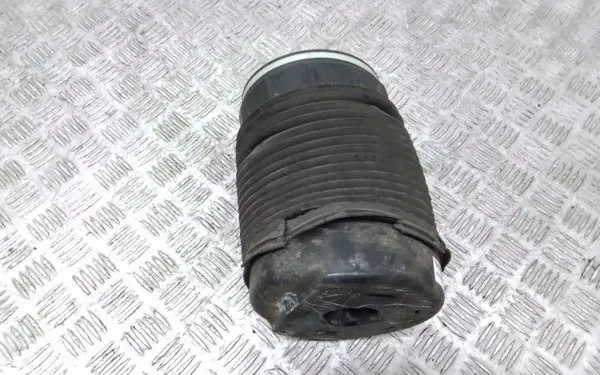 Volvo S90 II Luftfjädring OEM 31387233 - Begagnad image 4