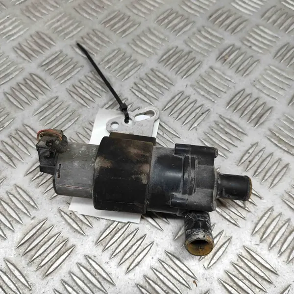 Mercedes-Benz Waterpomp A0018351164 image 3