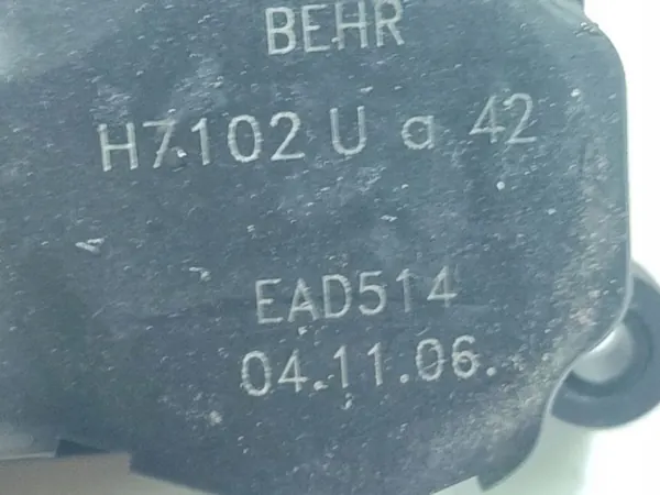 OEM H7102Ua42 Lämmitysluukku Opel Zafira 1.8L image 4