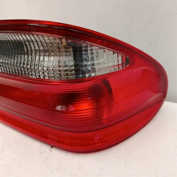 Rechter Achterlicht Mercedes E 210 W210 A2108203464 image 4