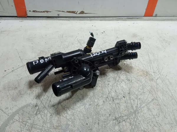 Thermostaathuis Hyundai i30 N OEM 256202GXXX image 2