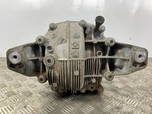 Jeep Bakaxel Differential OEM P68184737AB - Begagnad image 6