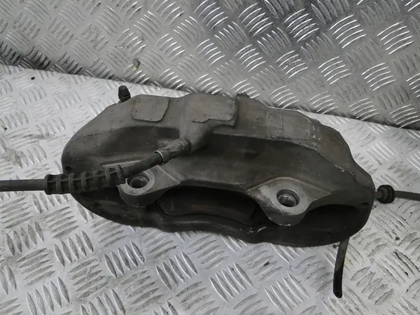 Voorremklauwen Mercedes C-Klasse W206 2.0CDI 340MM A2234210000 image 5