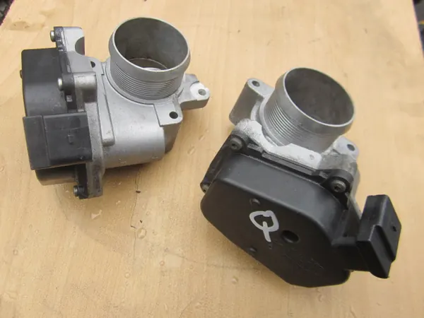 Corpo de borboleta VW Audi 1.6 TDI 03L128063Q OEM image 5