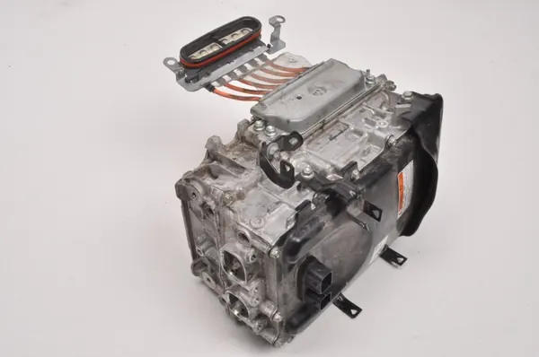 Convertidor Inversor Toyota Yaris Cross OEM G9200-K2011 image 2