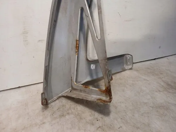 OEM 2E0853166 Moldura Farol Direito para Volkswagen Crafter image 3