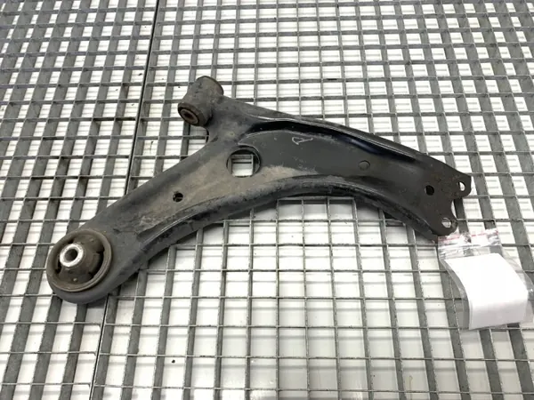 Front Right Control Arm Toyota Yaris IV LORK-351-141661 image 2