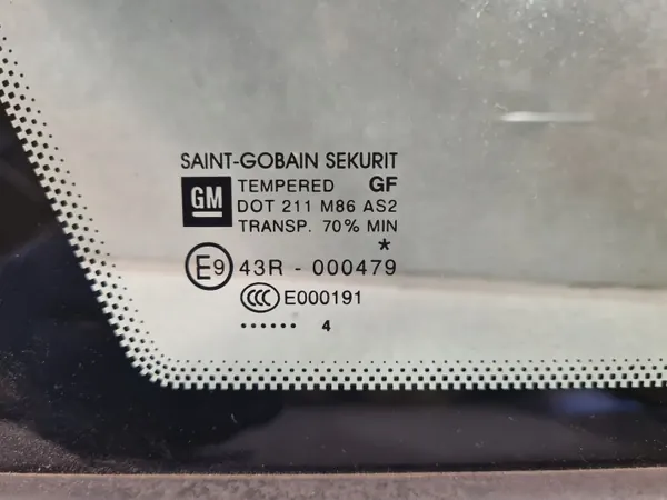 Höger sidoruta OEM MARMAGCARS 694/800/894 image 3