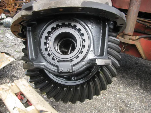 Moyeux Avant pour Volvo FH4 - Renault OE d'Occasion image 4