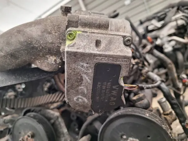 Audi A6 Drosselklappe 2005 3.0L a2c53364207 image 2