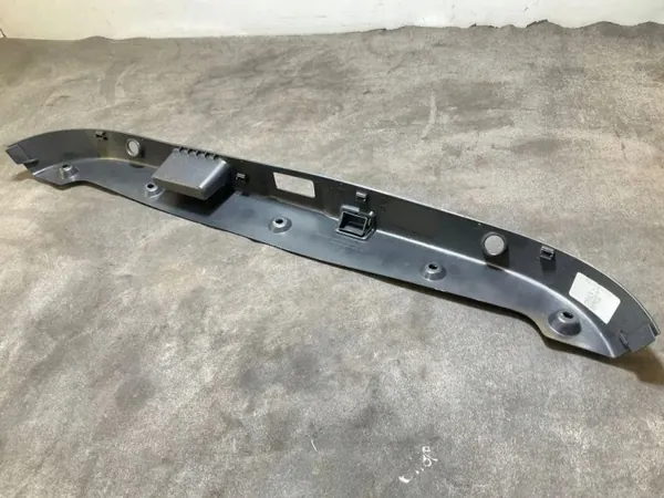 Couvercle de serrure coffre Mercedes-Benz OEM 400083ZL103 image 3
