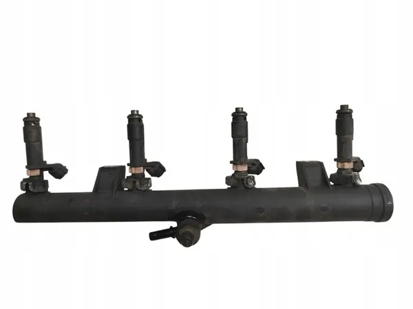 Brandstofrail Citroen C4 Picasso I C5 Peugeot 807 1.8 2.0 16V OEM image 2