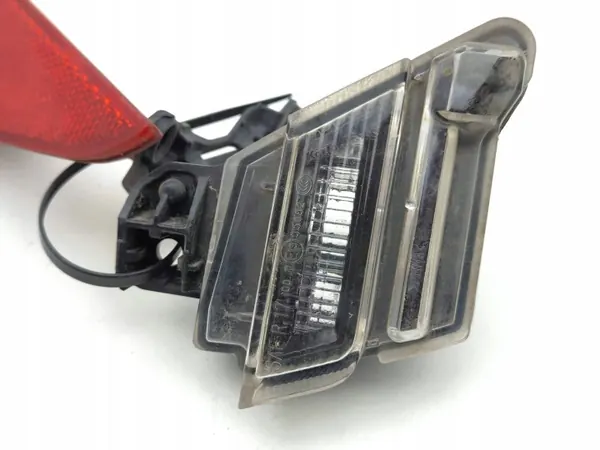 Lexus UX 2020 Heckstoßstangenleuchte OEM AMD195827 image 5