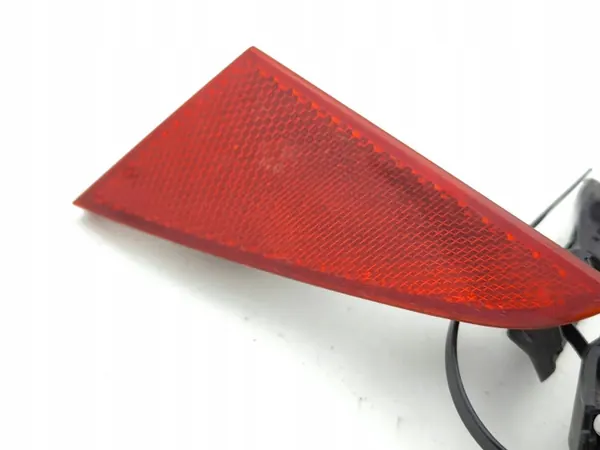 Lexus UX 2020 Heckstoßstangenleuchte OEM AMD195827 image 6