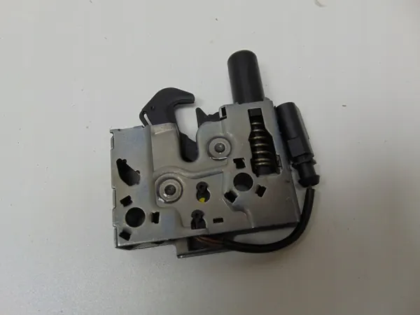 OEM 565823509A Verrou de Capot Groupe VAG - Partie Inférieure image 2