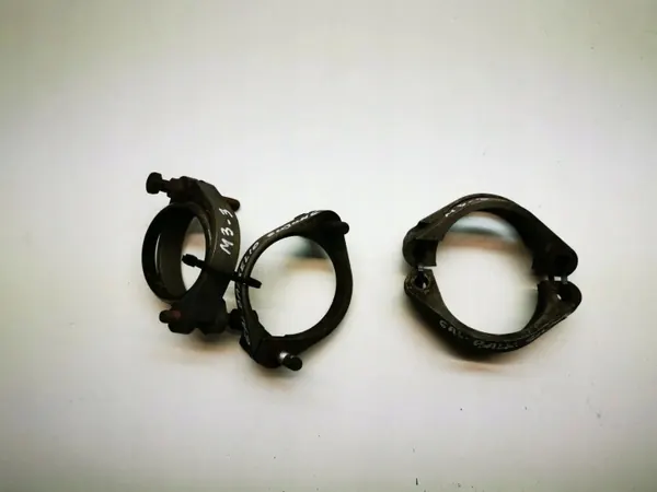 BMW M3 2005 Pakoputken pidike OEM AAA35411 image 2