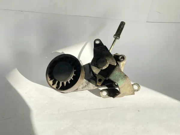 Tensor de Correa Mercedes OEM ŁAPA/SDV10628 - Usado image 3