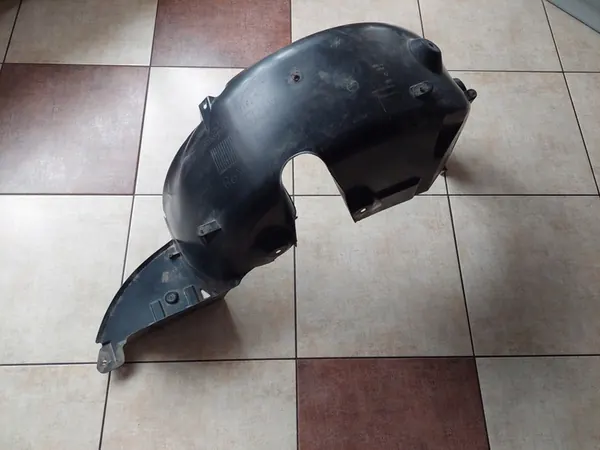 Left Rear Wheel Arch - Renault Clio IV image 3