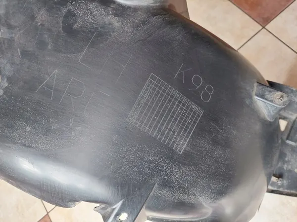 Left Rear Wheel Arch - Renault Clio IV image 7