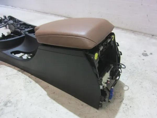 BMW F30 F31 F34 Middenconsole OEM 51619360528 Bruin image 5