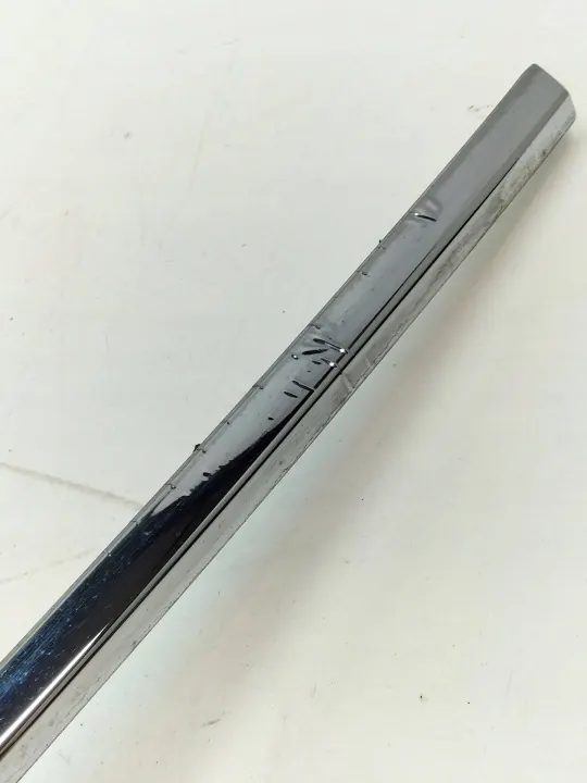 Moldura Cromada OEM 3V5827487 para Maletero Skoda Superb III image 6