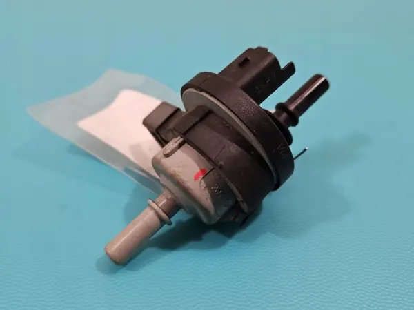 Brandstofdruksensor OEM 269516045 voor Dacia Duster II image 2