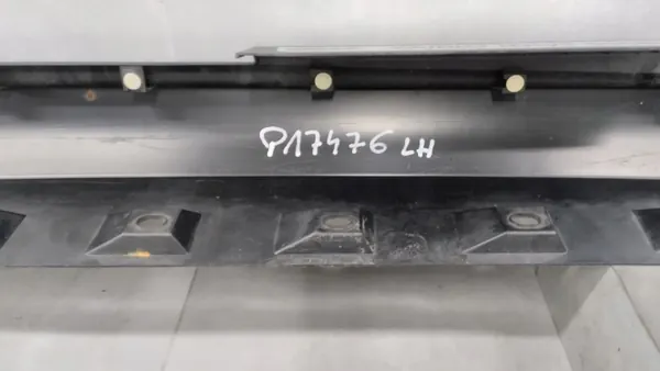 OEM 51779801887 Vasen kynnyssuoja Mini Countryman S image 6