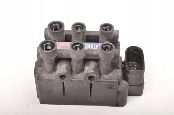 Audi Q5 II Verteiler OEM 80A616013 - Gebraucht image 4