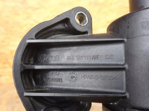 AUDI A3 8P GOLF VI SHARAN 7N Carcasa de Termostato 03L121111AE image 5