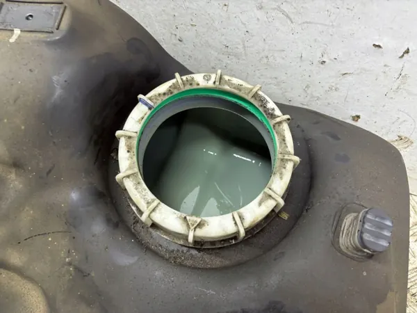 Bränsletank OEM AMD223251 för Toyota GT 86 image 3