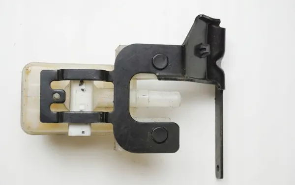Bremsflüssigkeitsbehälter Nissan OE OEM 46090-1AT0A image 5