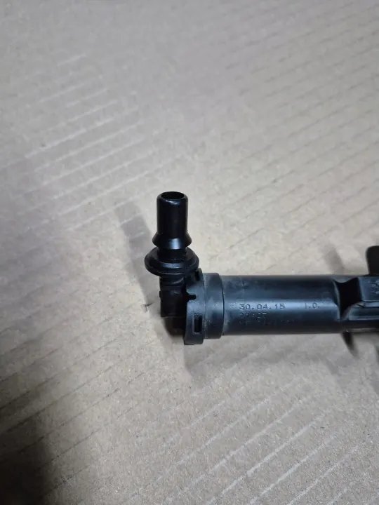 OEM 510955966 VW Golf Sportsvan framlyktesprutare image 4