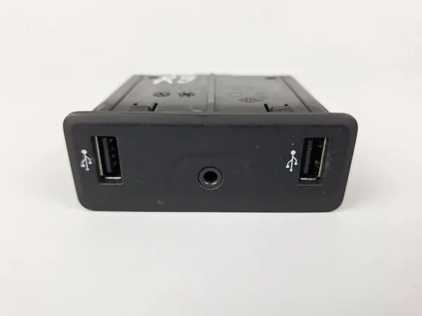 Renault USB-Anschluss OEM 280239853R - Gebraucht image 4