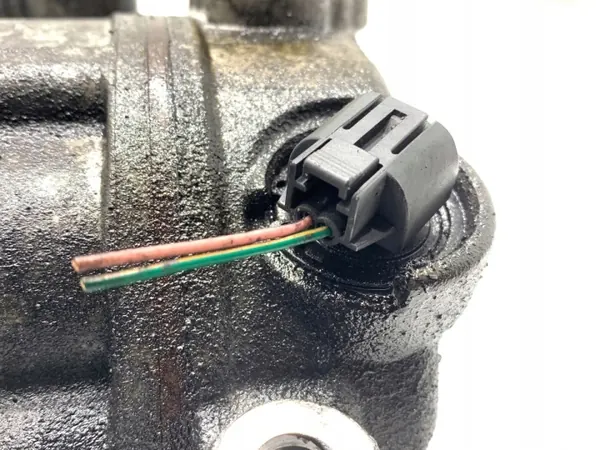 Compresseur de climatisation OEM F500-PNBCA07 Kia Carens IV image 4