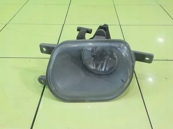 VOLVO XC90 I LIFT 2.4 D5 AUT 08 Farol Direito 31111183 image 2