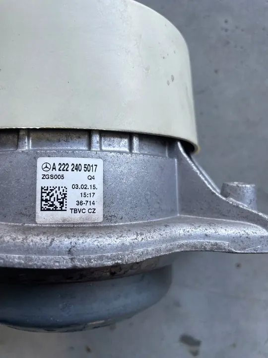 Mercedes-Benz S W222 Engine Mount Right A2222405017 image 4