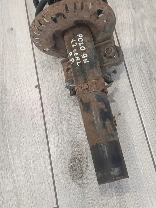 Front Right Shock with Spring VW Polo 9N 1.2 CXU347 image 3