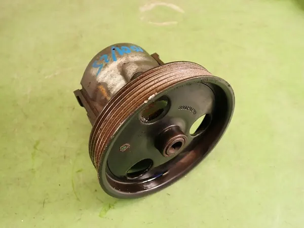 Bomba de direção assistida RENAULT THALIA II 1.6 B 2011 image 8