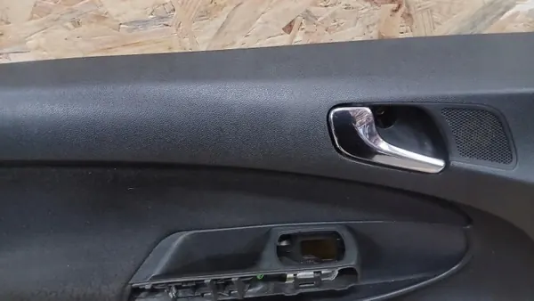 OEM 13232902 Framvänster Dörrklädsel för Opel Corsa D image 3