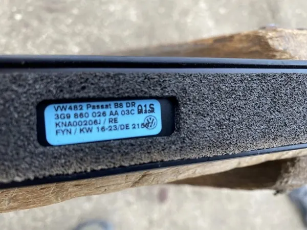 OEM 3G9860026AA dakrechter rechts zwart voor VW Passat B8 image 5